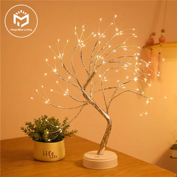 Mini arvore de natal para decoração e iluminação de quarto de crianças .